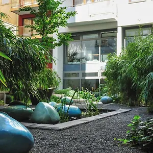  Apartment Urban Oasis With Free Parking